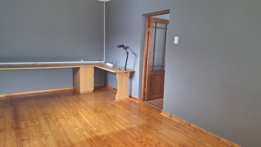 3 Bedroom Property for Sale in Stilbaai Wes Western Cape